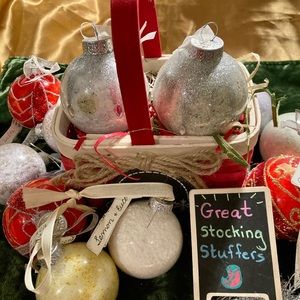 Luna V’s organic Bath Salt Ornaments with Essential Oils